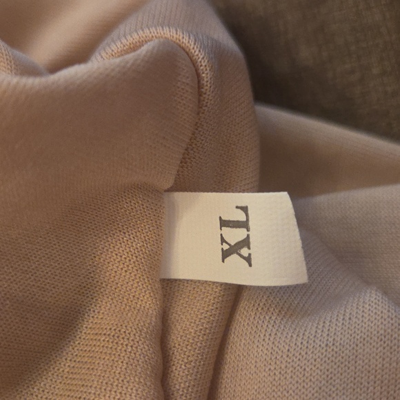 Sequin V-Neck Gold and Silver Women's Top Size XL - Picture 5 of 5